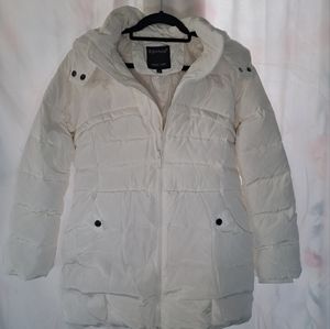 Epsion women's white down & feather filled winter jacket. Size M. H.